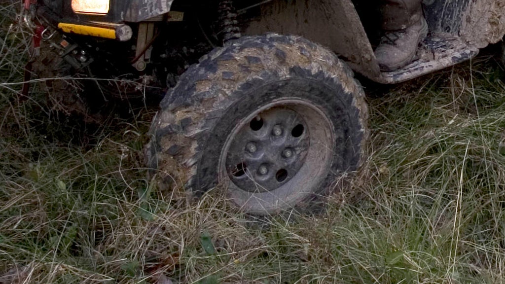 Father, daughter killed in northeast Minnesota ATV crash, sheriff says — WCCO — Gopher, Windermere Sports news