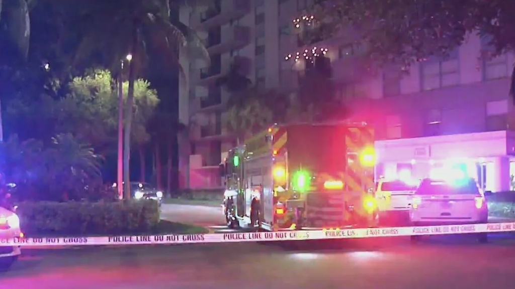 Man arrested in deadly North Miami abduction where witnesses saw suspects wearing "police" shirts — CBS Miami, Windermere Community news