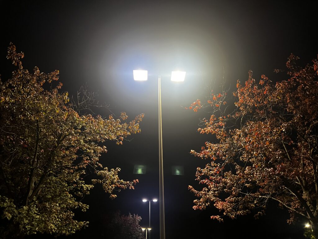 Brighter streetlights cut nighttime violence, but only for a while, study finds — Windermere Real Estate news