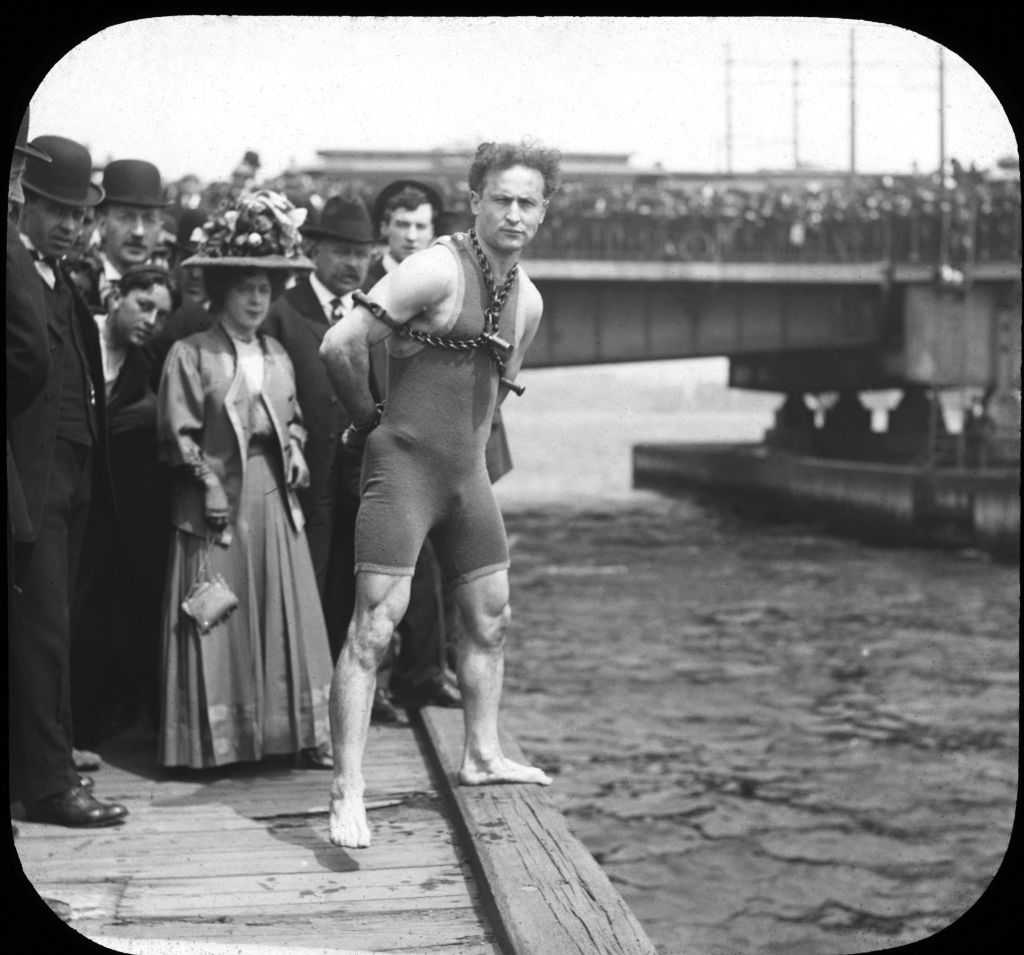 Houdini's centennial spotlight: A newly published essay and a fresh fight over when and how he died — Windermere Arts news