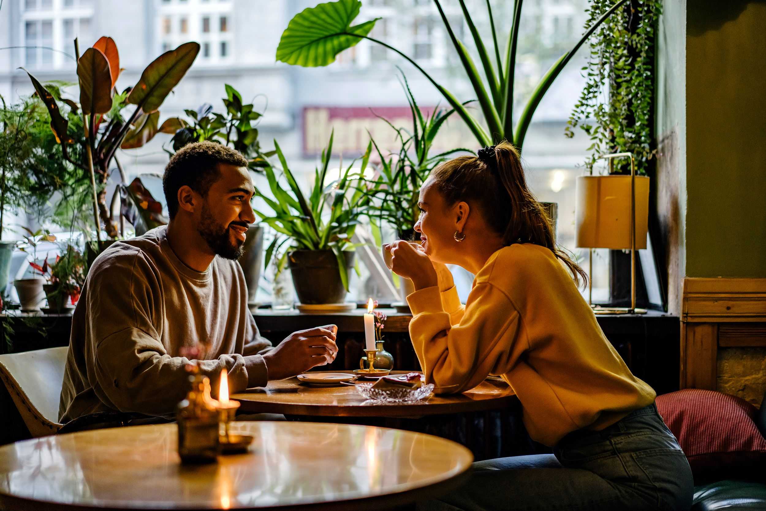 More online dating app users are relying on AI as a tool for their profiles — WESH 2 Orlando, Windermere Technology news