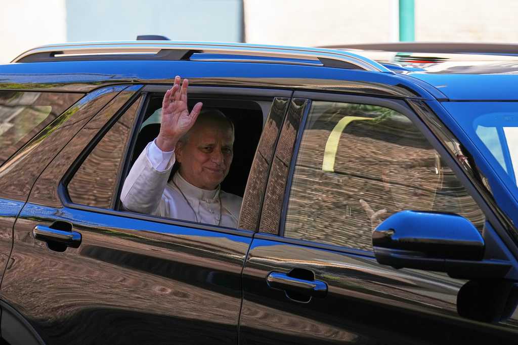 Who's in charge when the pope is unconscious and unable to govern? — WESH 2 Orlando