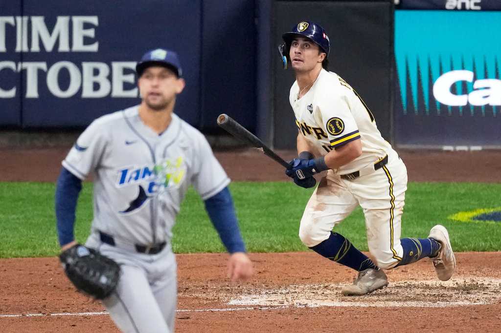 Frelick and Pratt lift Brewers to 5-4 comeback win over Rays and 2-0 World Series lead — WESH 2 Orlando, Windermere Sports news