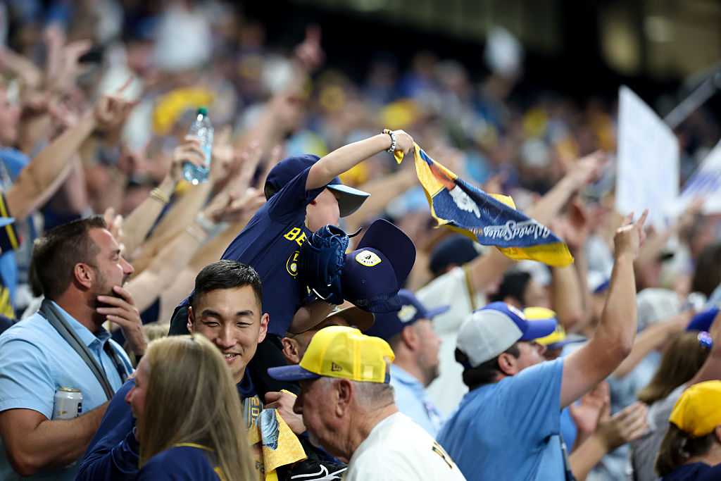 Rays fans say at least Brewers fans are 'being nice' — Windermere Community news