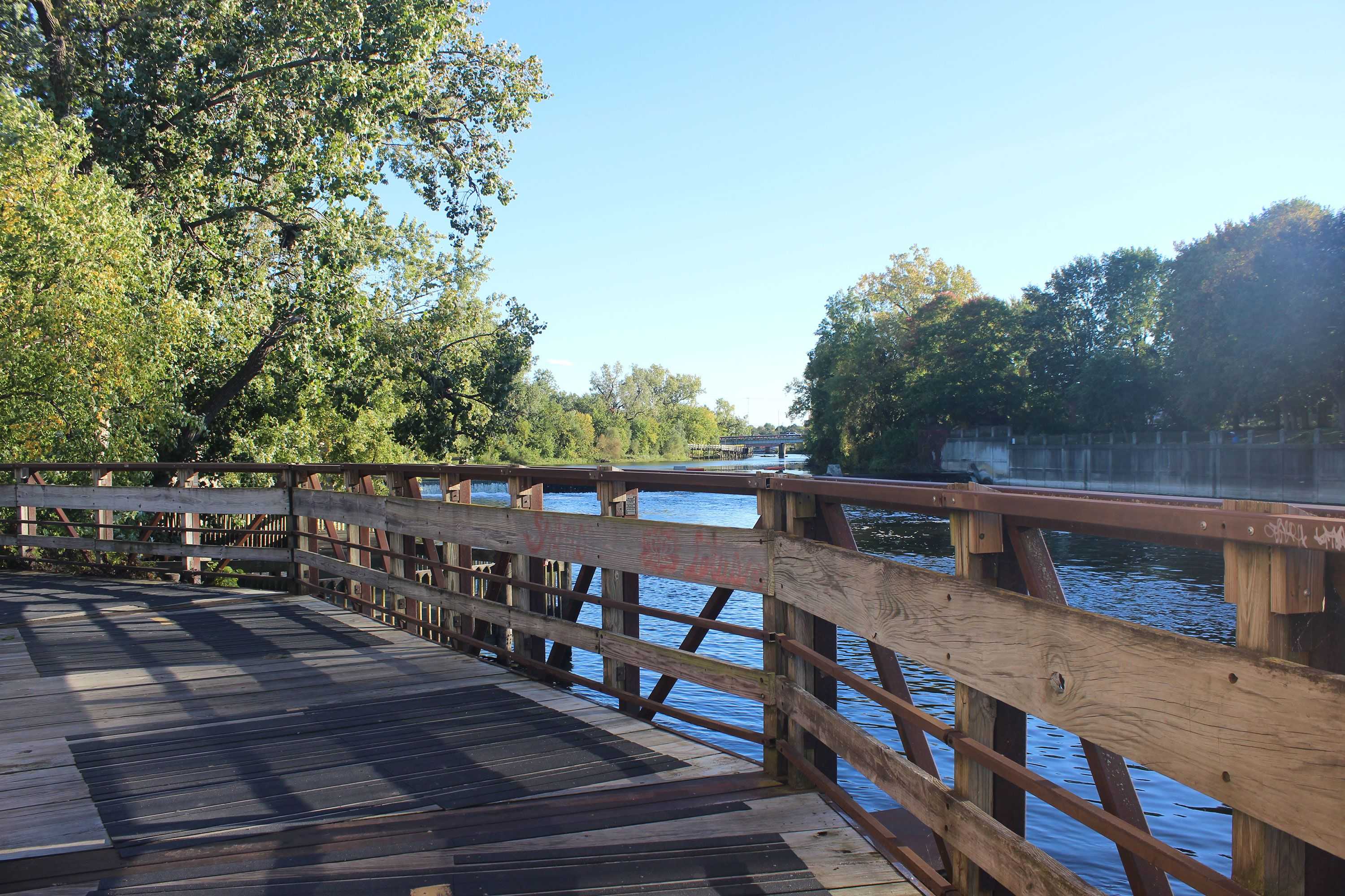 Attacks of 5 men along a Michigan trail raise questions about a possible serial killer — WESH 2 Orlando, Windermere Community news