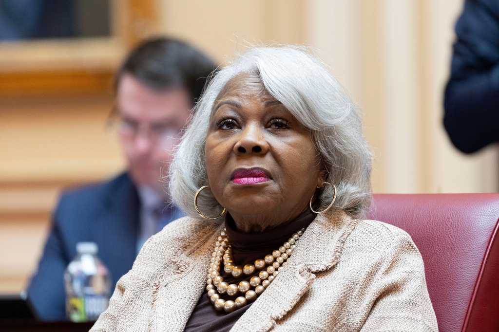 Virginia state Sen. L. Louise Lucas is charged with drug trafficking and money laundering, DOJ says — WESH 2 Orlando