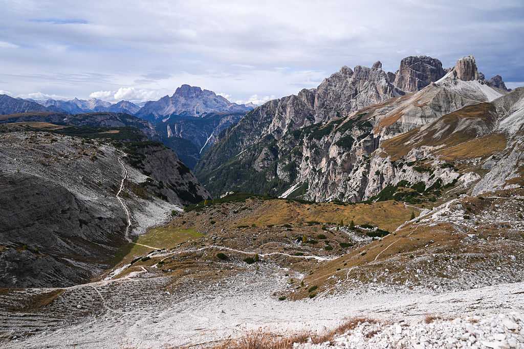US tourist in Italy falls 1,000 feet to death on mountain hike — WESH 2 Orlando