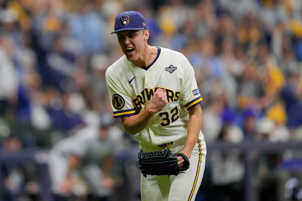 Brewers withstand Rays’ comeback attempt to win 3-2 in Game 1 of World Series — WESH 2 Orlando, Windermere Sports news