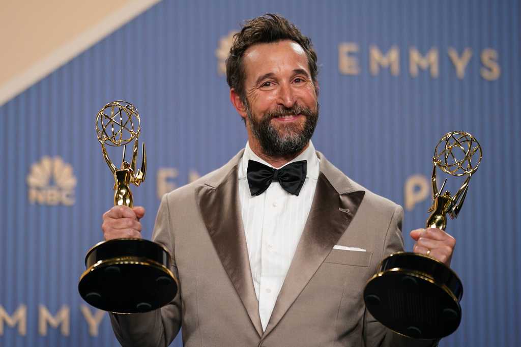 Noah Wyle named People Magazine's sexiest man alive — Windermere Community news