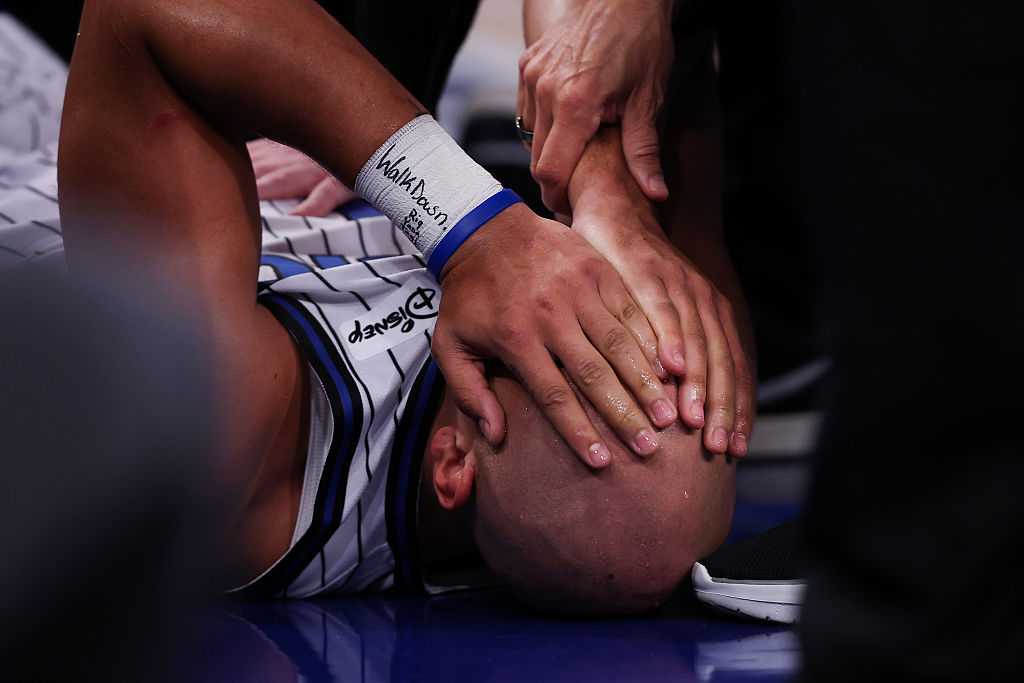 Magic’s Jalen Suggs out at least two weeks with knee injury — WESH 2 Orlando