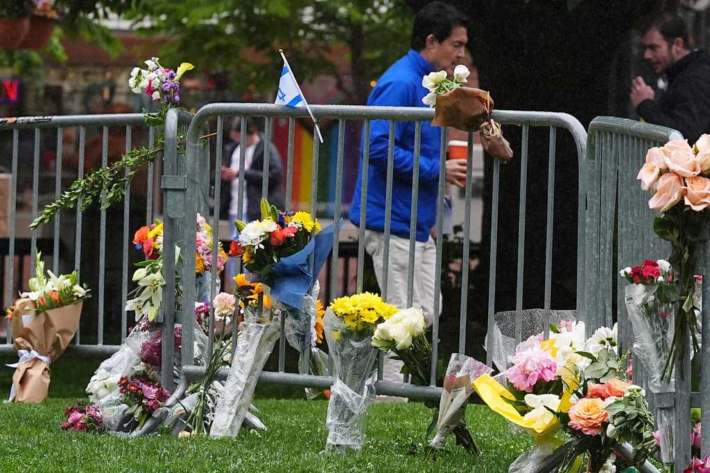Man pleads guilty to federal hate crimes in deadly firebomb attack on Colorado demonstrators — Windermere Community news