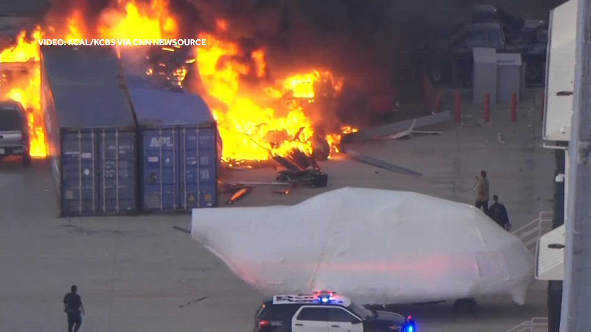 Helicopter crashes and kills at least 3 people near a bus crash in Los Angeles — WESH 2 Orlando, Windermere Community news