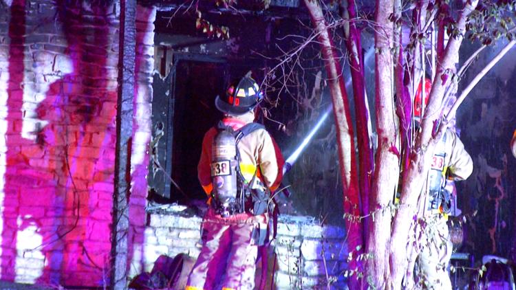 One person dies, another person and a dog rescued from Blakeley Drive house fire — KENS 5 (San Antonio), Windermere Health news