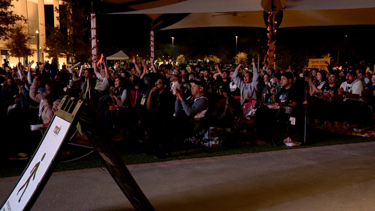 “Go Spurs Go” | Spurs fans gather at The Rock at La Cantera for season opener watch party — KENS 5 (San Antonio), Windermere Sports news