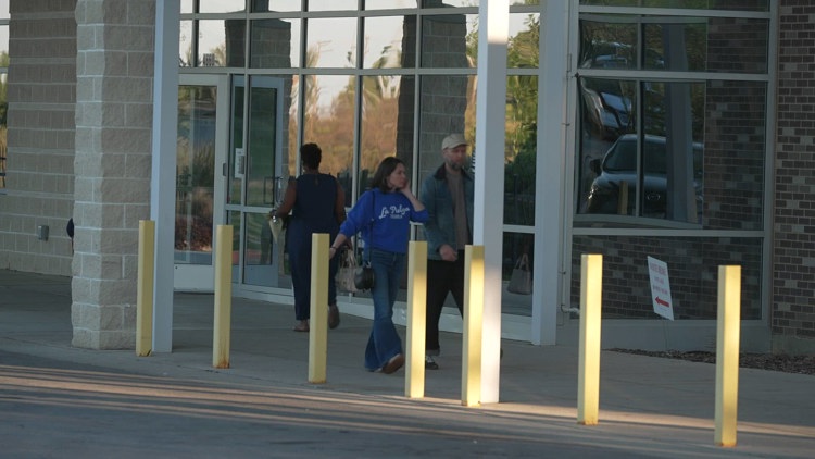 Some Tarrant County voters turned away after arriving too late to vote early in Fort Worth — WFAA (Dallas-Fort Worth)