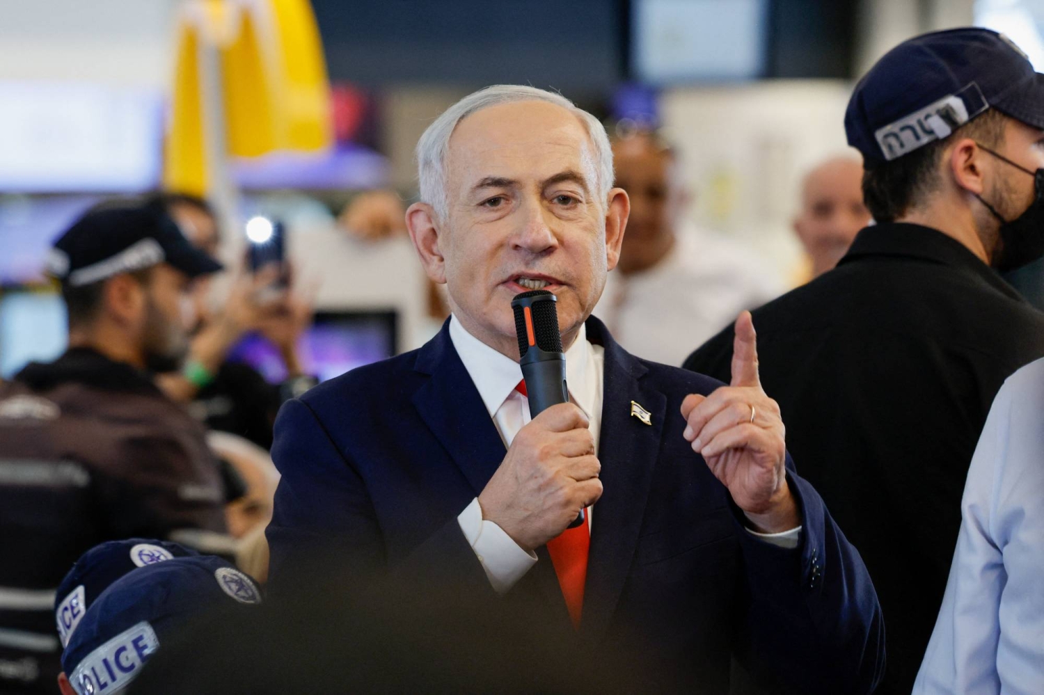 Israelis abroad fly home to vote, posing threat to Netanyahu — Japan Times